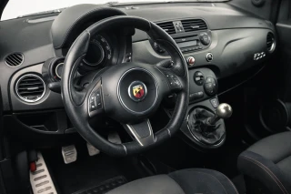 Abarth 595 SCUDERIA ITALIA