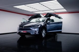 Tesla Model X 100D