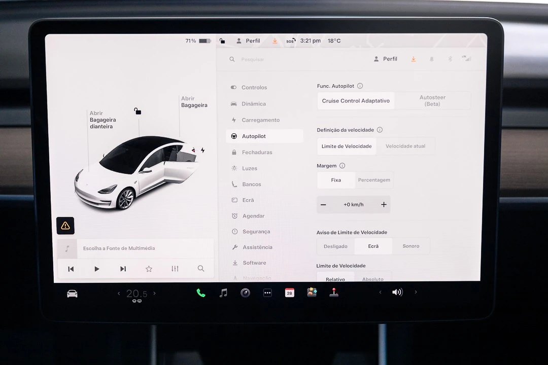 Tesla Model 3 Standard Range Plus RWD