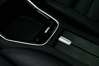 Porsche Panamera Sport Turismo 4 E-Hybrid Platinum Edition