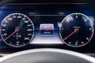 Mercedes-Benz E 220 D AMG