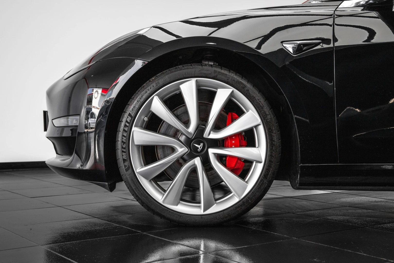 Tesla Model 3 Performance Dual Motor AWD