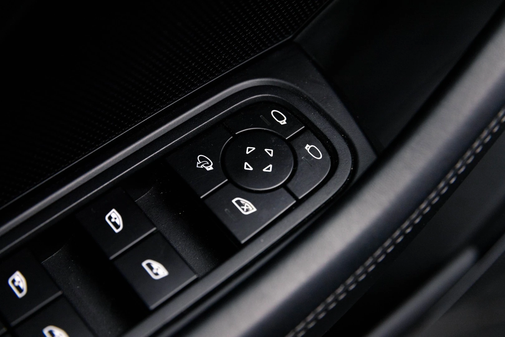 Porsche Panamera Sport Turismo 4 E-Hybrid Platinum Edition