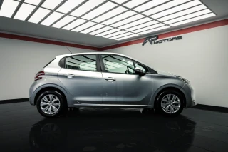 Peugeot 208 1.2 VTi Access