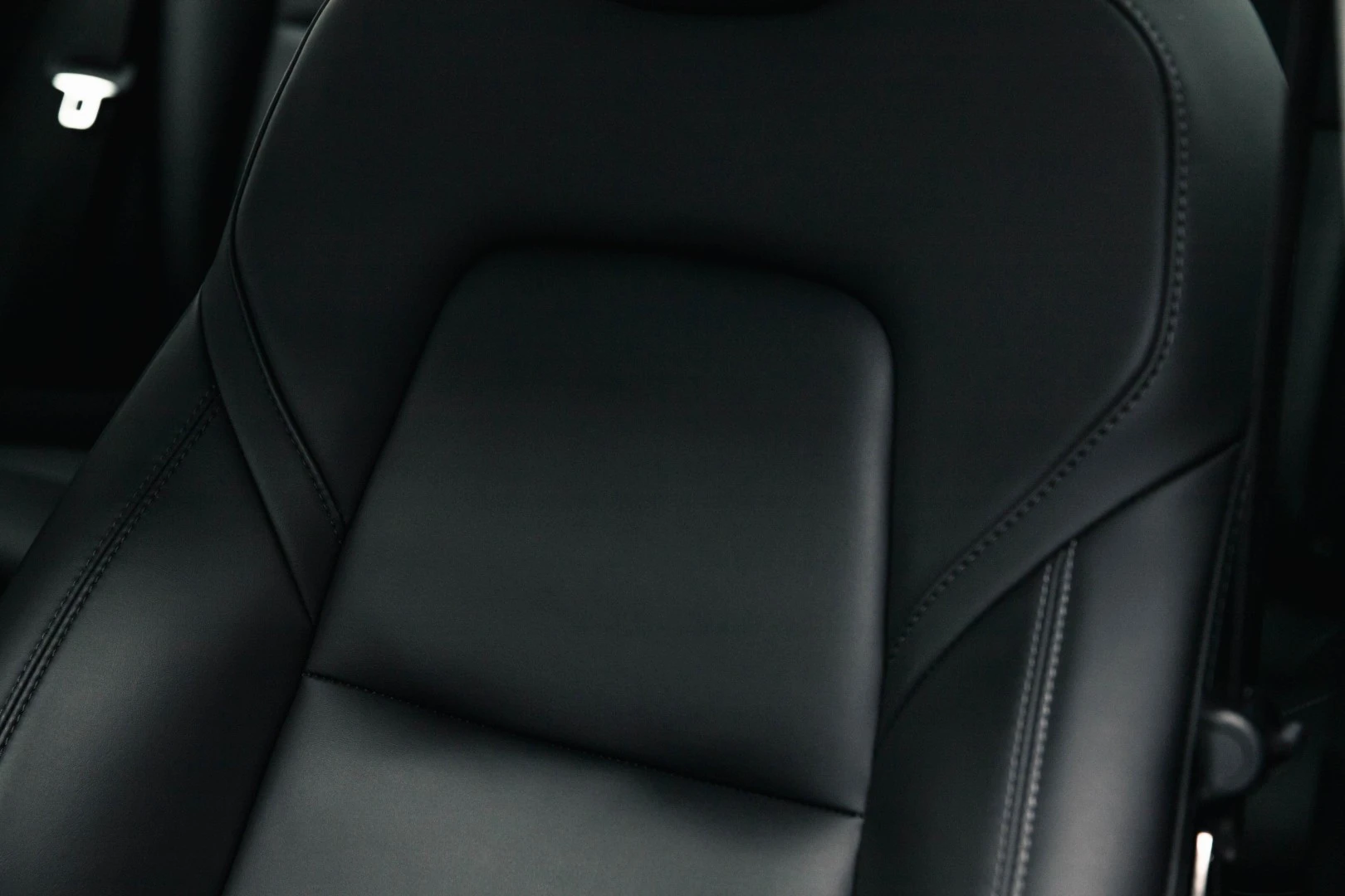 Tesla Model 3 Standard Range Plus RWD