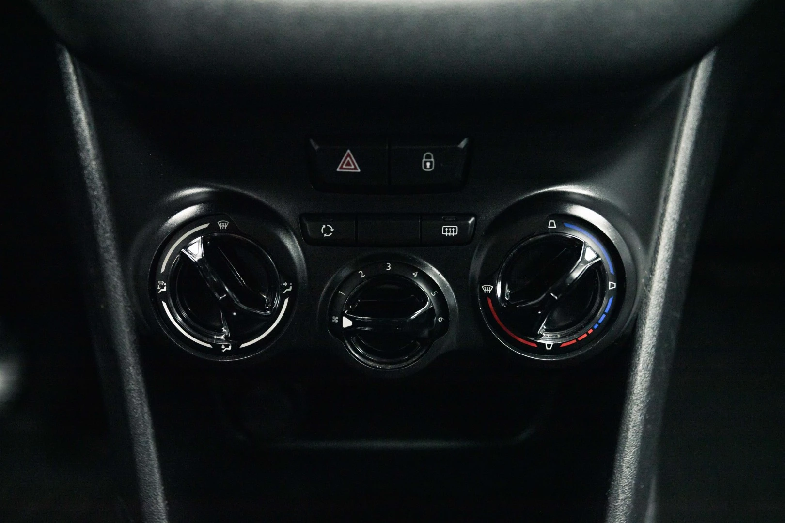 Peugeot 208 1.2 VTi Access