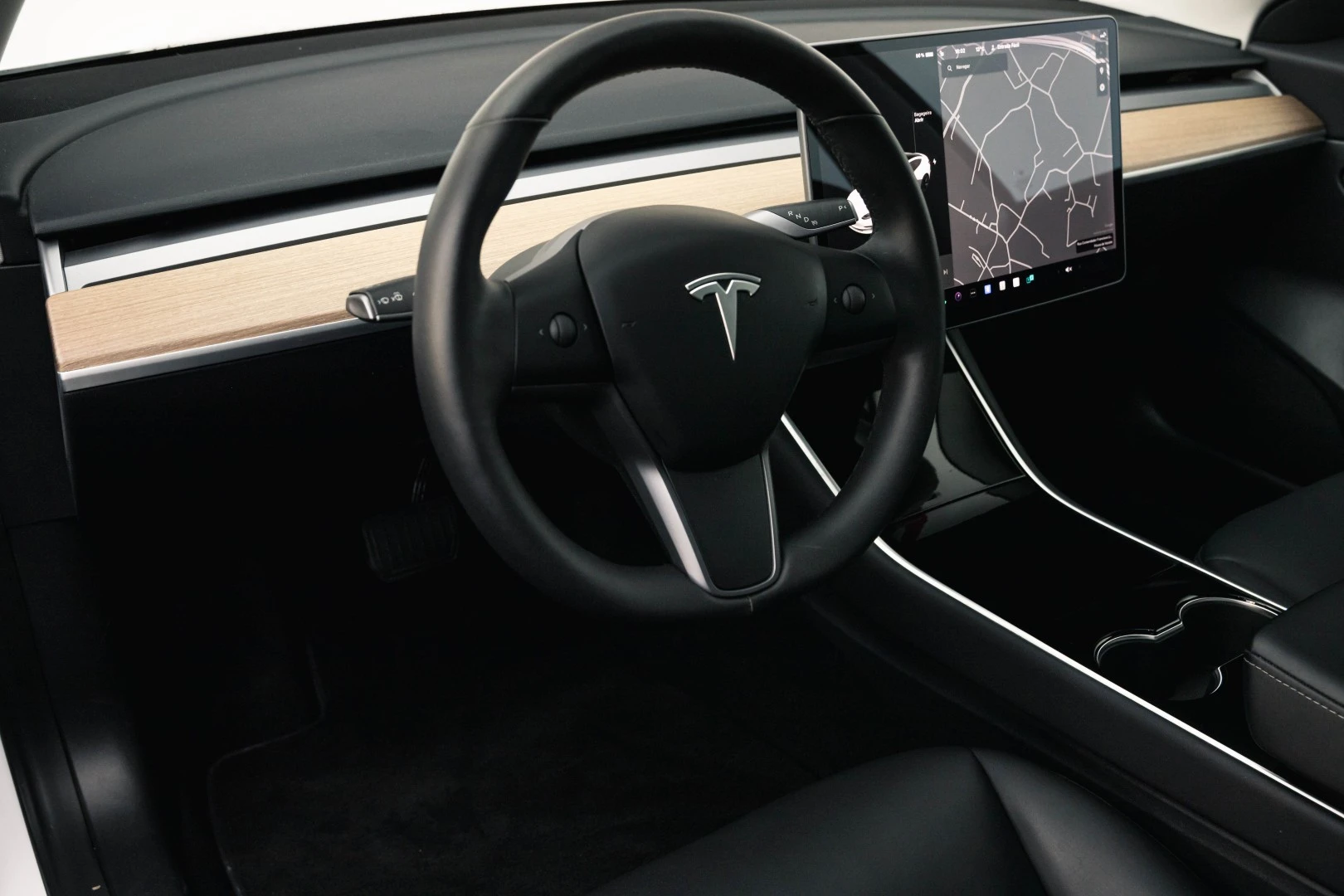 Tesla Model 3 Standard Range Plus RWD