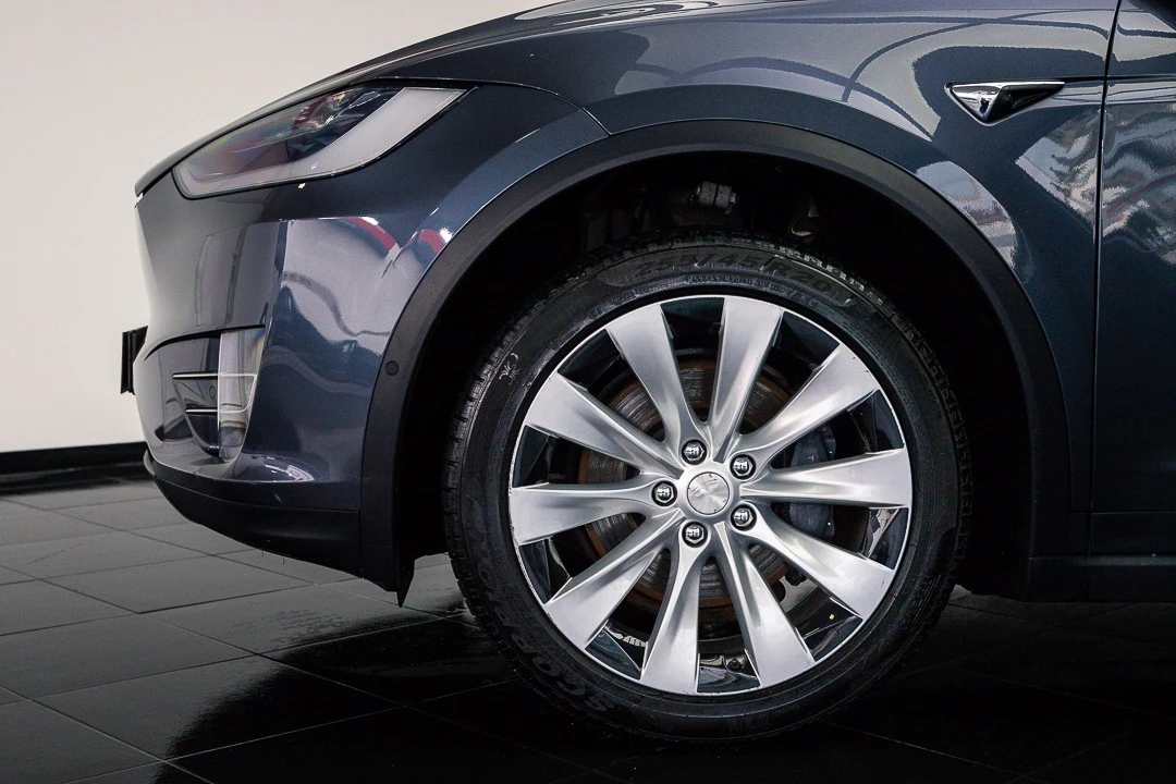 Tesla Model X 100D
