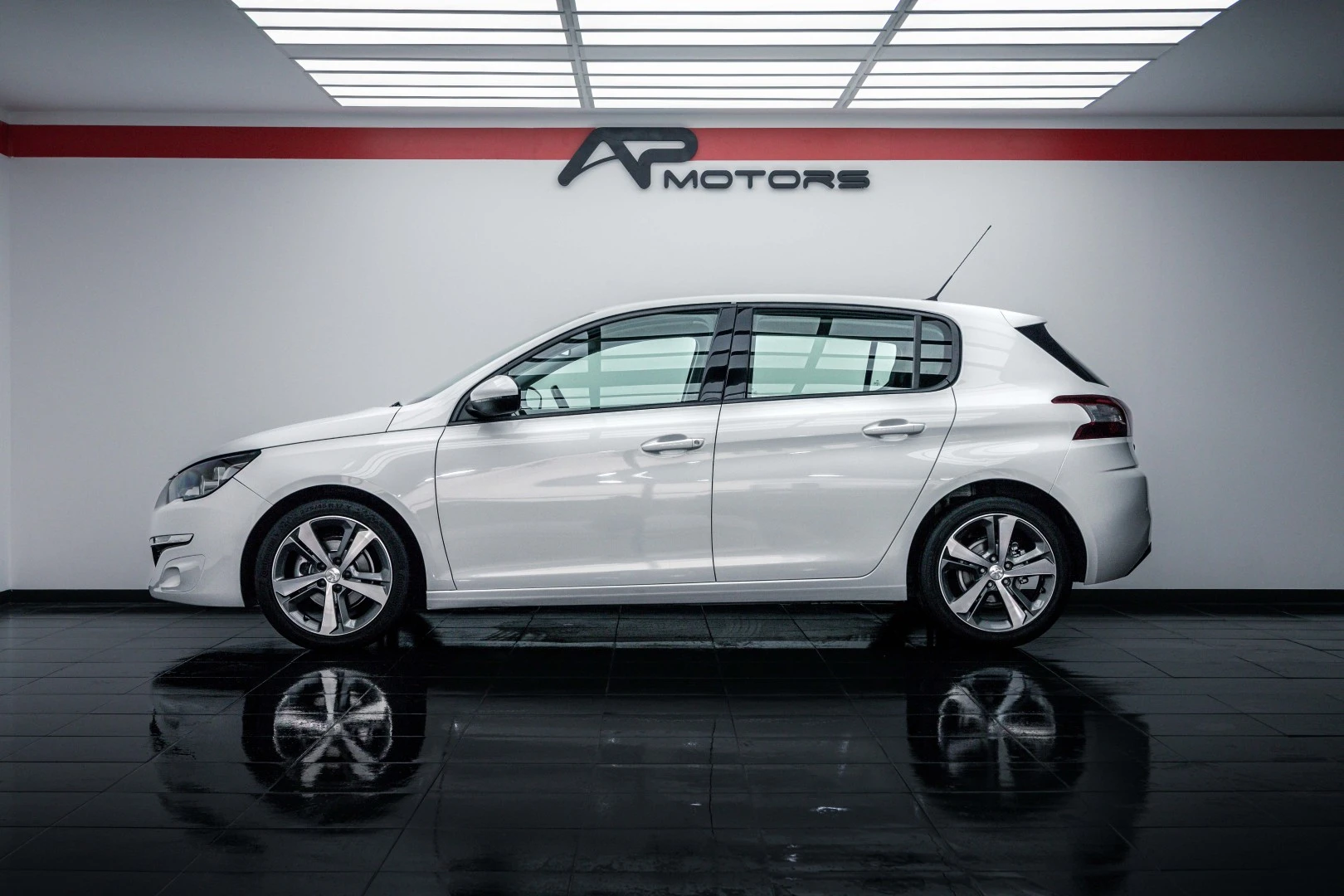 Peugeot 308 1.6 e-HDi Active J17