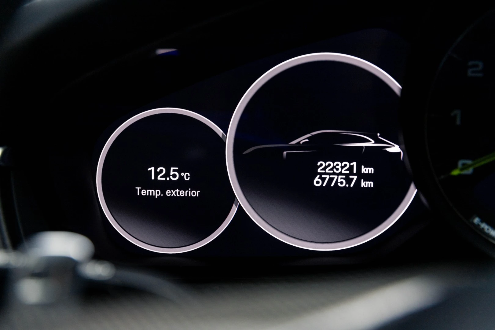 Porsche Panamera Sport Turismo 4 E-Hybrid Platinum Edition