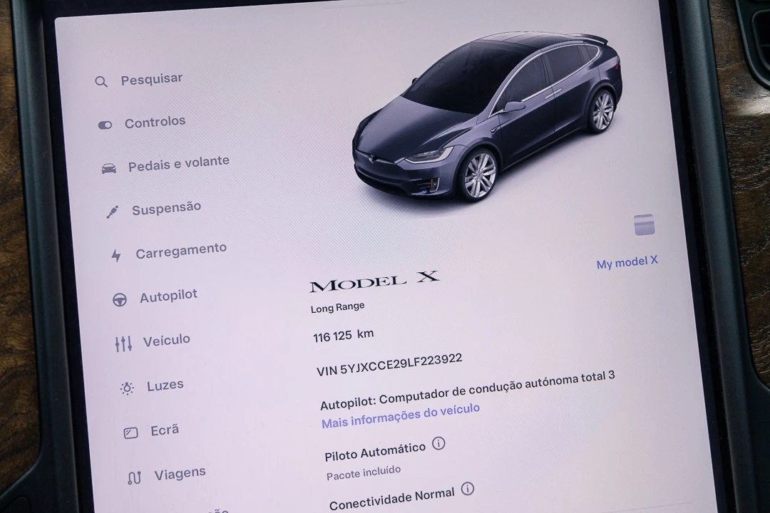 Tesla Model X 100D