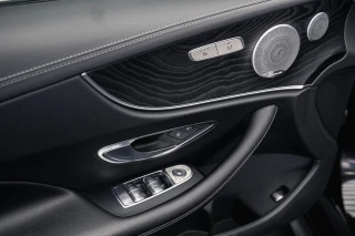 Mercedes-Benz E 220 d AMG Line