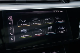 Audi e-tron 50 quattro