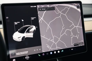 Tesla Model 3 Standard Range Plus RWD