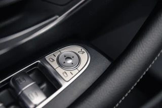 Mercedes-Benz E 220 d AMG Line