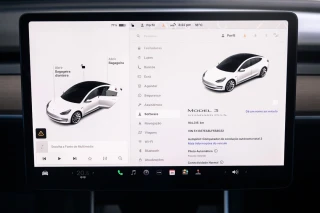 Tesla Model 3 Standard Range Plus RWD