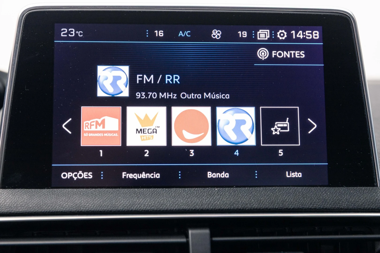 Peugeot 3008 1.6 BlueHDi Style EAT6