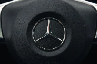 Mercedes-Benz E 220 d AMG Line