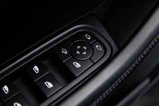 Porsche Panamera Sport Turismo 4 E-Hybrid Platinum Edition