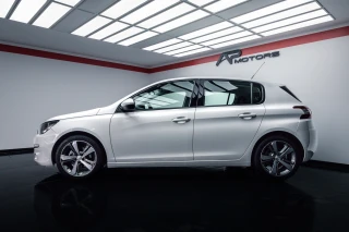 Peugeot 308 1.6 e-HDi Active J17