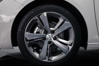 Peugeot 308 1.6 e-HDi Active J17