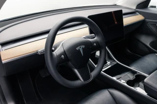 Tesla Model 3 Long-Range Dual Motor AWD