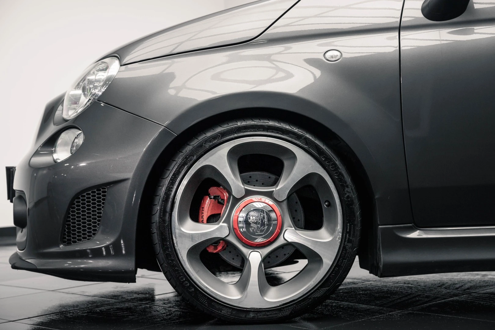 Abarth 595 SCUDERIA ITALIA