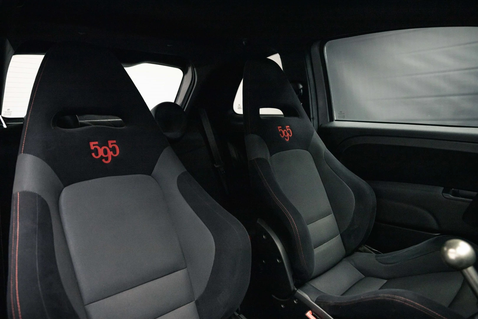 Abarth 595 SCUDERIA ITALIA