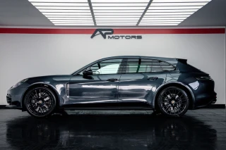 Porsche Panamera Sport Turismo 4 E-Hybrid Platinum Edition
