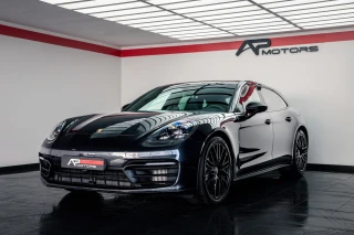 Porsche Panamera Sport Turismo 4 E-Hybrid Platinum Edition