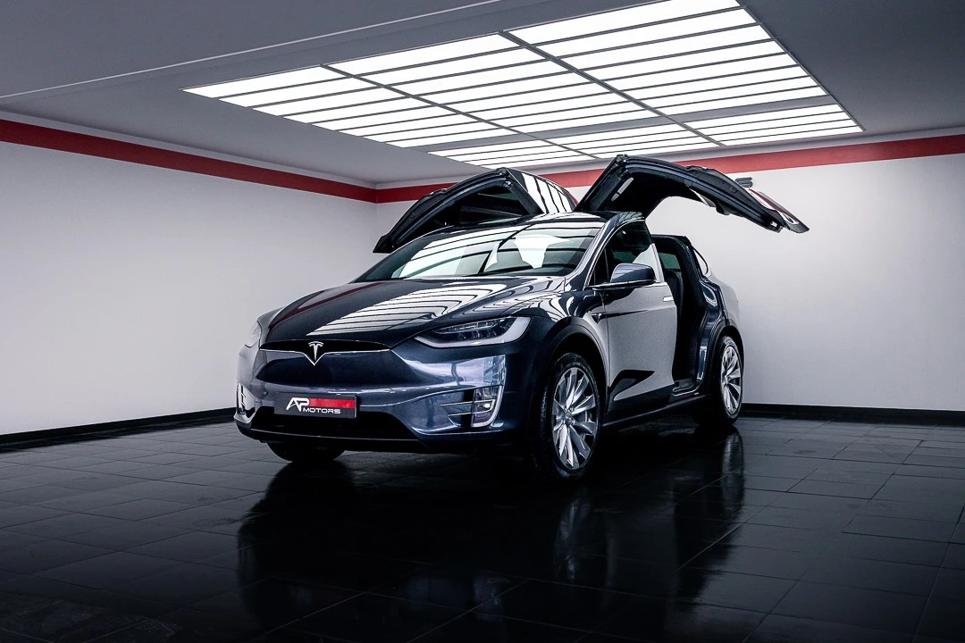Tesla Model X 100D