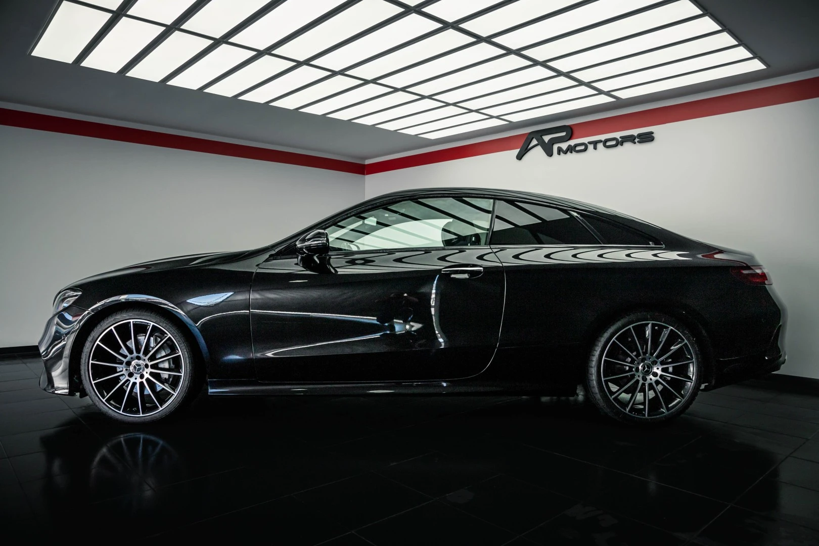 Mercedes-Benz E 220 d AMG Line