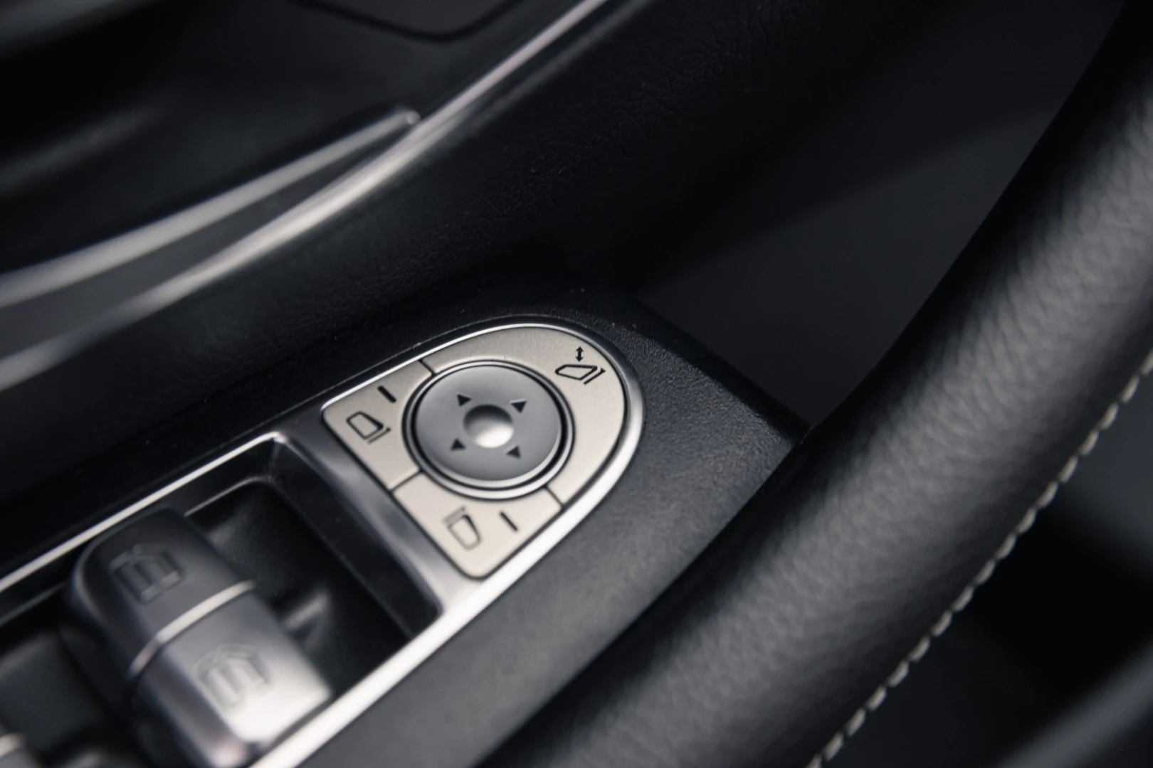 Mercedes-Benz E 220 d AMG Line