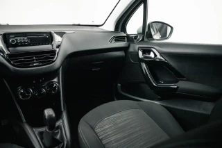 Peugeot 208 1.2 VTi Access