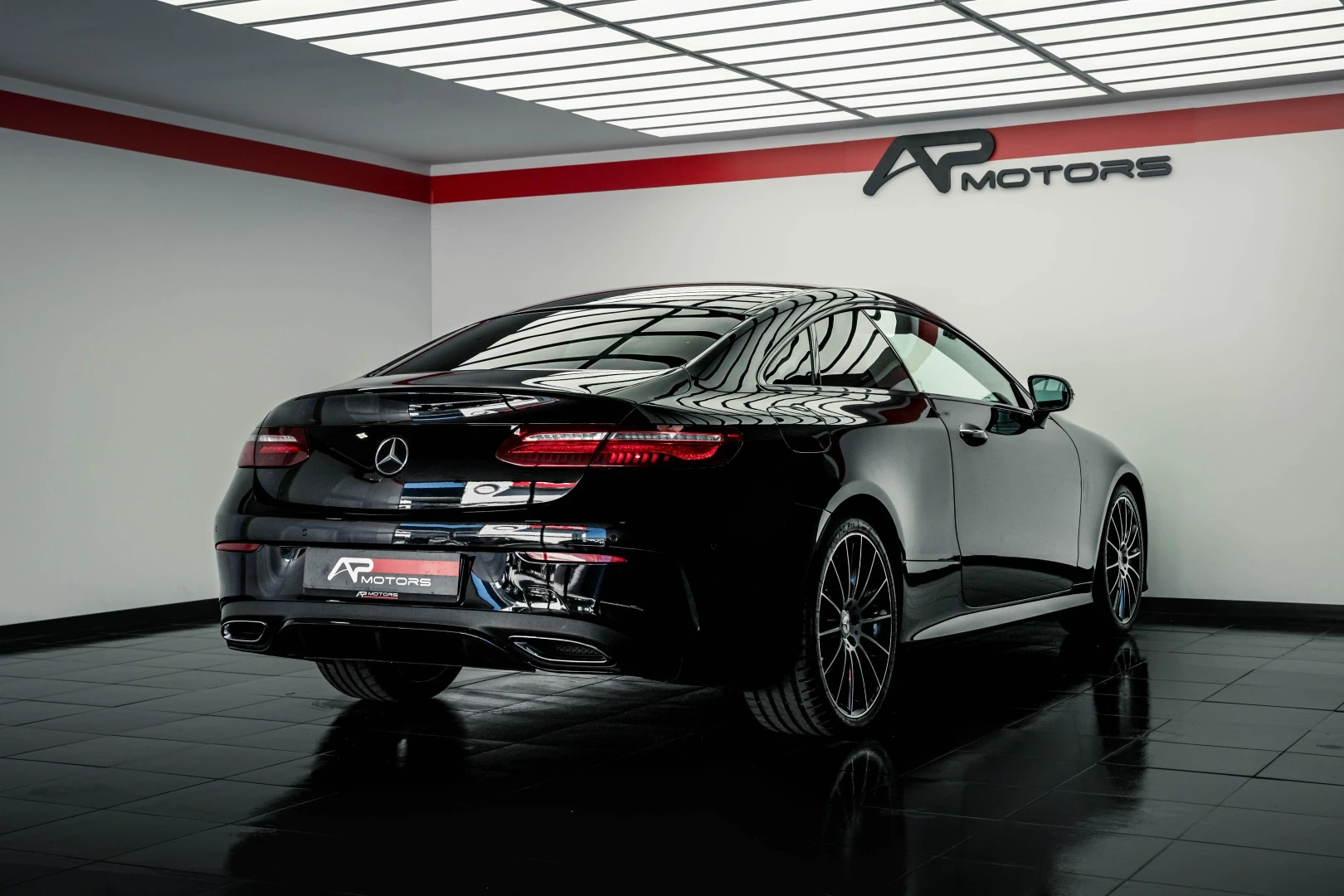 Mercedes-Benz E 220 d AMG Line
