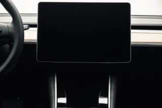 Tesla Model 3 Standard Range Plus RWD