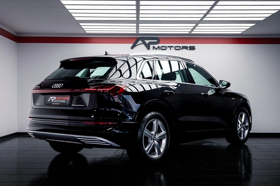 Audi e-tron 50 quattro
