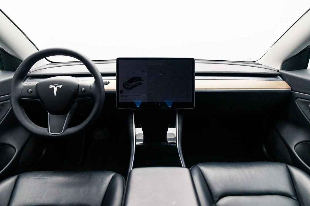 Tesla Model 3 Long-Range Dual Motor AWD