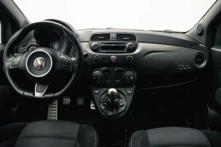 Abarth 595 SCUDERIA ITALIA