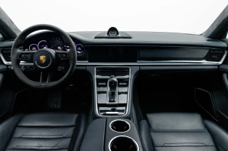 Porsche Panamera Sport Turismo 4 E-Hybrid Platinum Edition