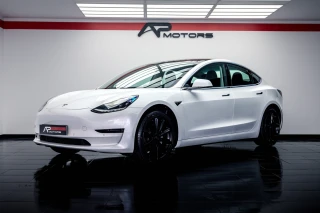 Tesla Model 3 Standard Range Plus RWD