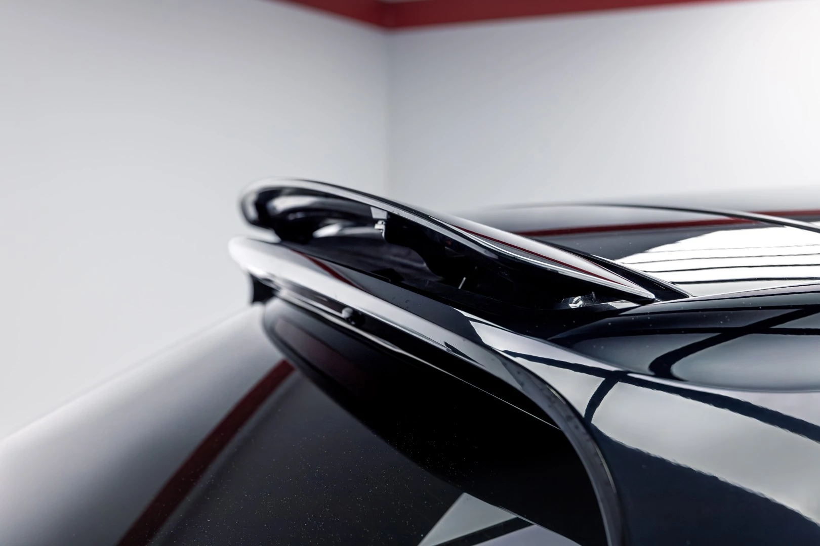 Porsche Panamera Sport Turismo 4 E-Hybrid Platinum Edition