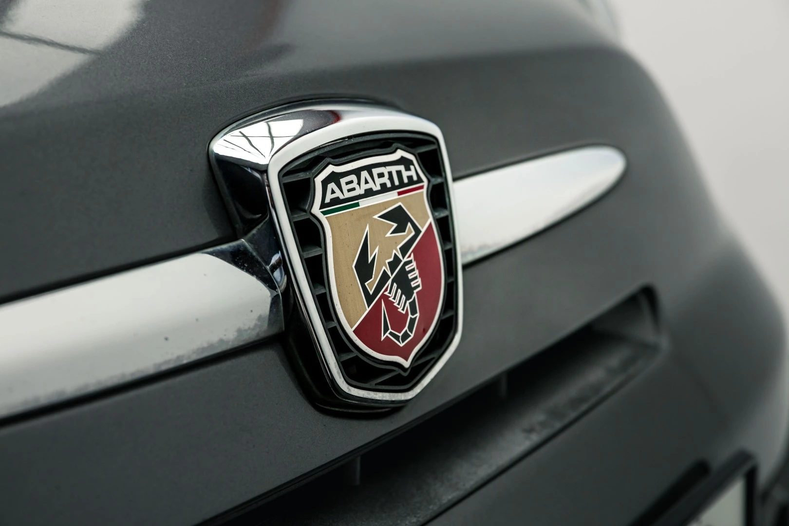 Abarth 595 SCUDERIA ITALIA