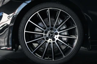 Mercedes-Benz E 220 d AMG Line