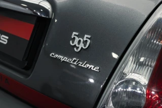 Abarth 595 SCUDERIA ITALIA