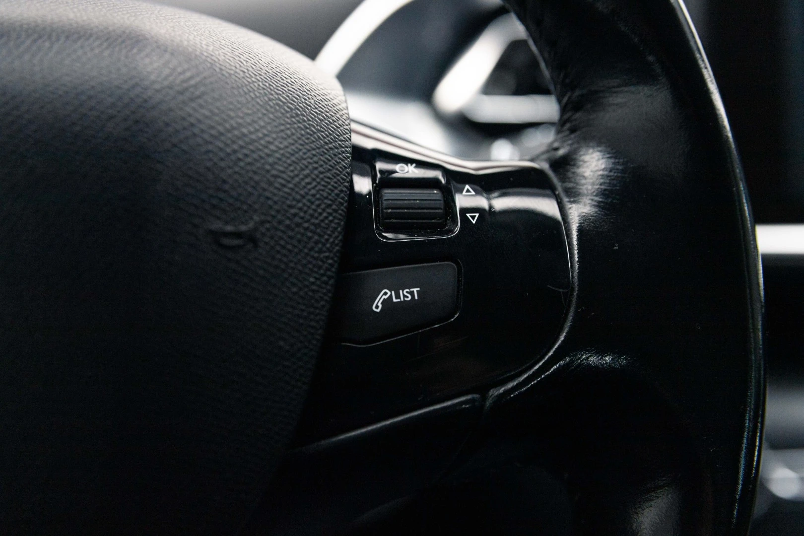 Peugeot 308 1.6 e-HDi Active J17