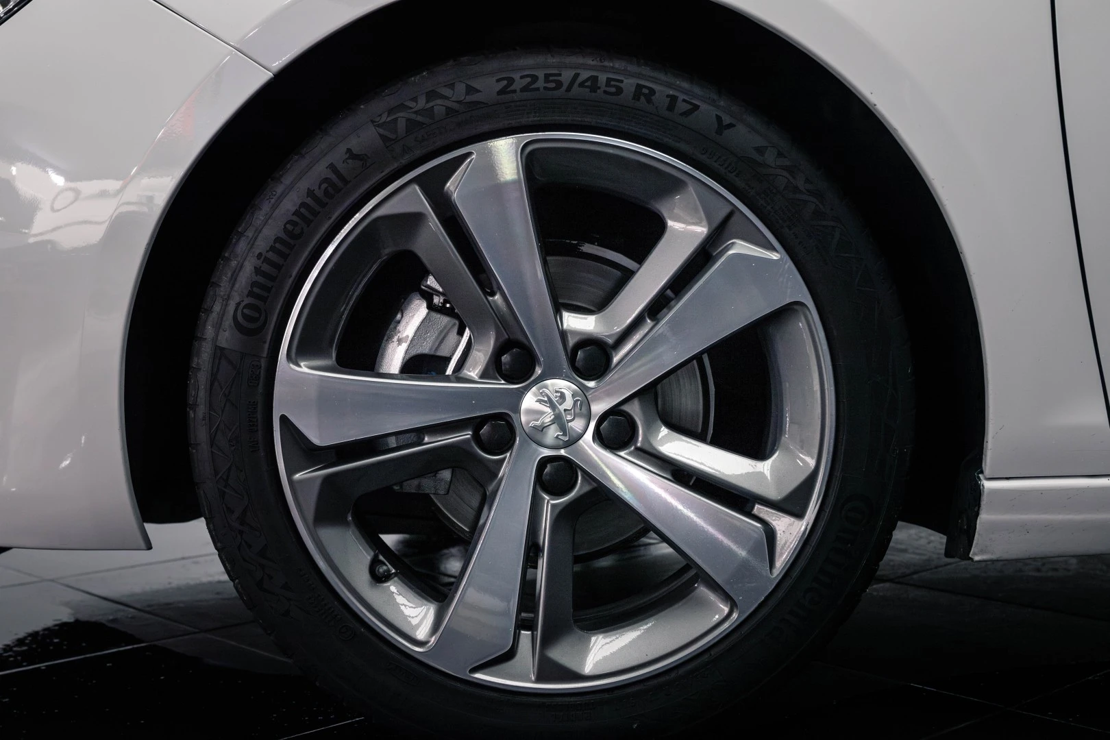 Peugeot 308 1.6 e-HDi Active J17