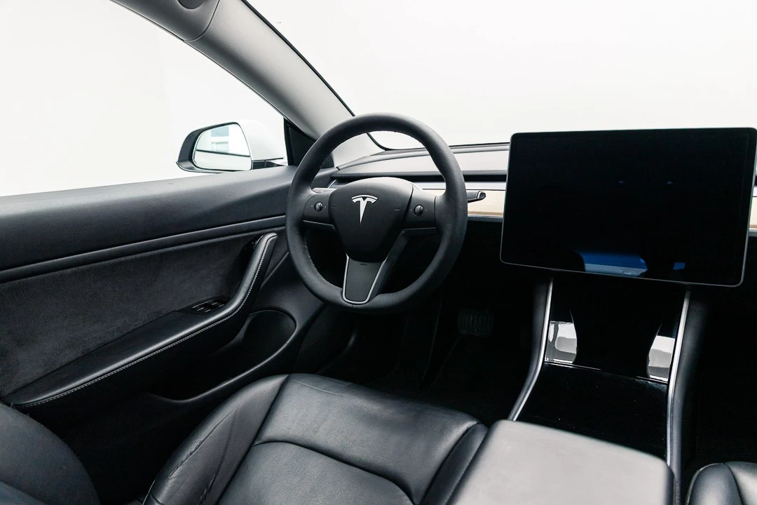 Tesla Model 3 Long-Range Dual Motor AWD