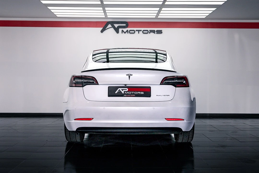 Tesla Model 3 Long-Range Dual Motor AWD