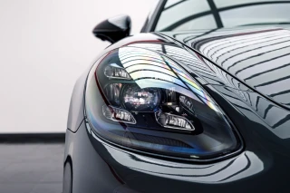 Porsche Panamera Sport Turismo 4 E-Hybrid Platinum Edition